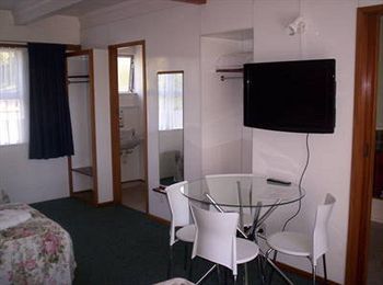 Broadway Motor Inn