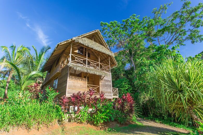 Hotel Red Frog Beach Resort