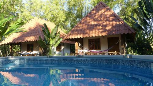 Bed & Breakfast Naturalmente Boutique Bungalows