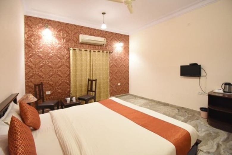 Hotel Satyam Palace