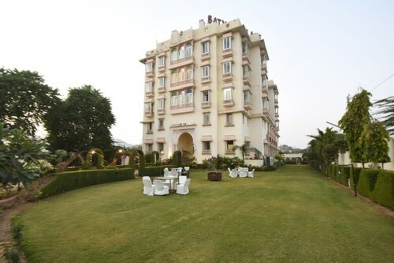 Hotel Satyam Palace