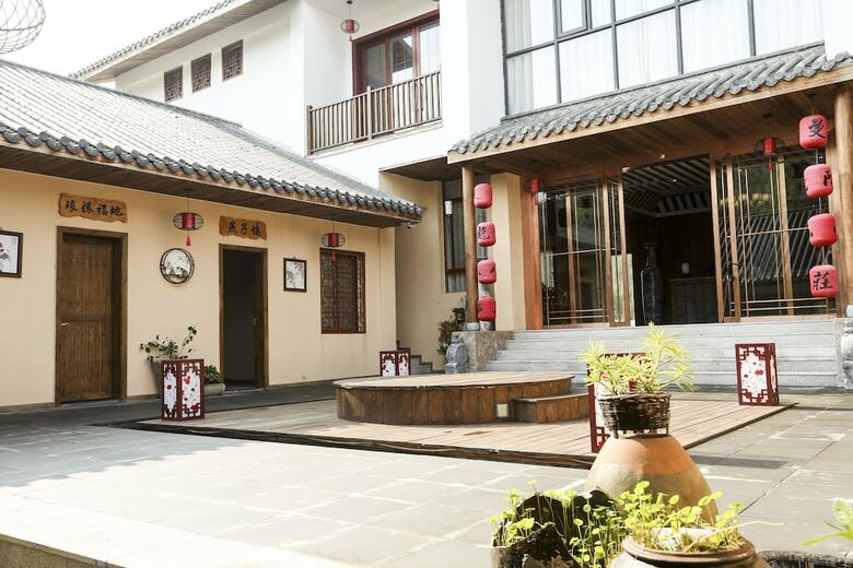 Hotel Quannan Mantuo Mountain Villa