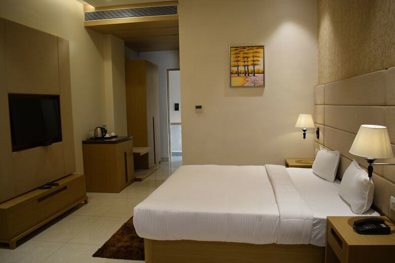 Hotel Tgs