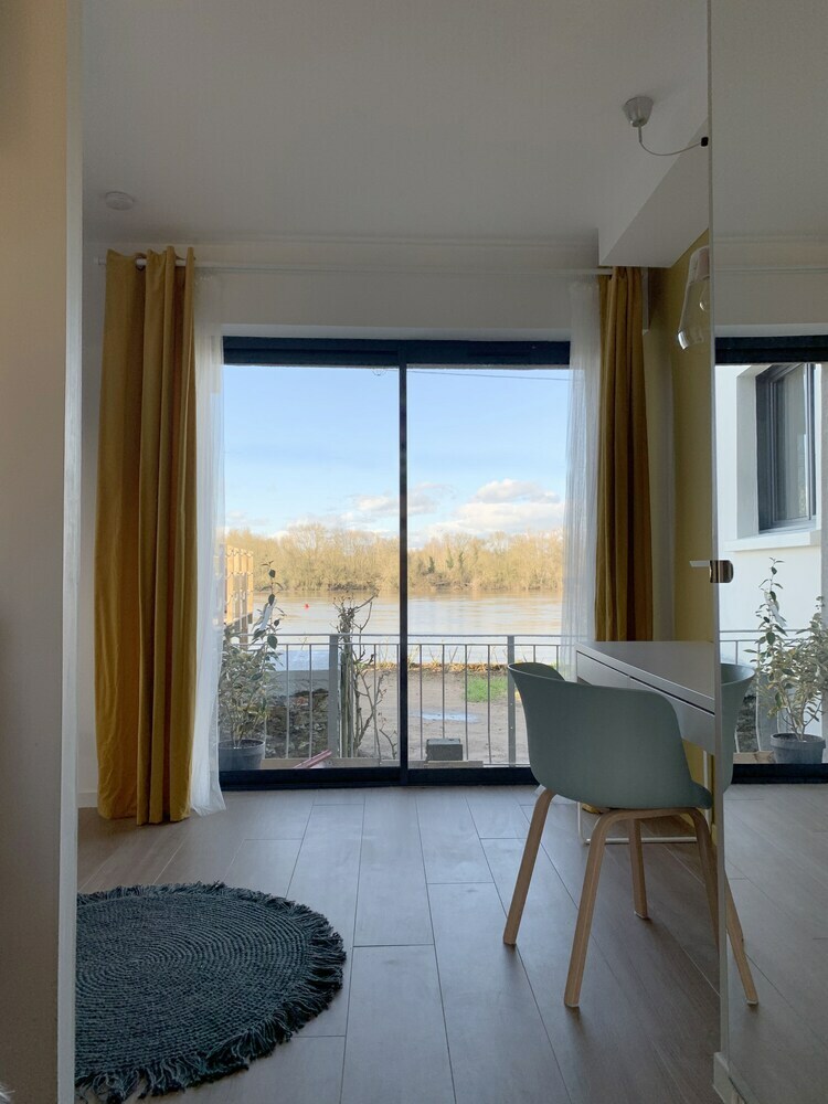 248 Riverside