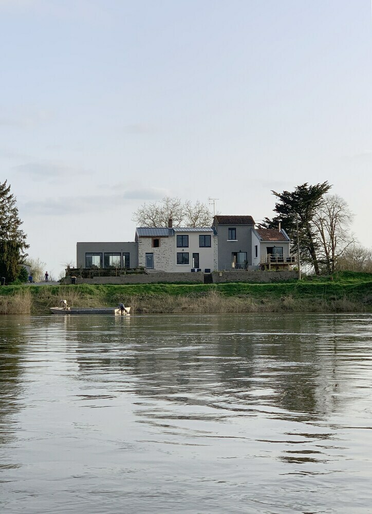 248 Riverside
