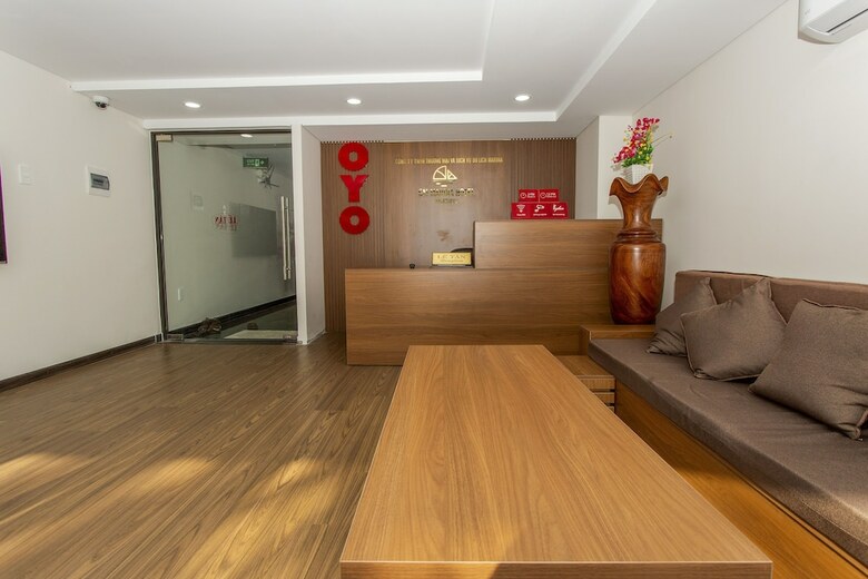 Hotel Oyo 1048 Marina Apartment