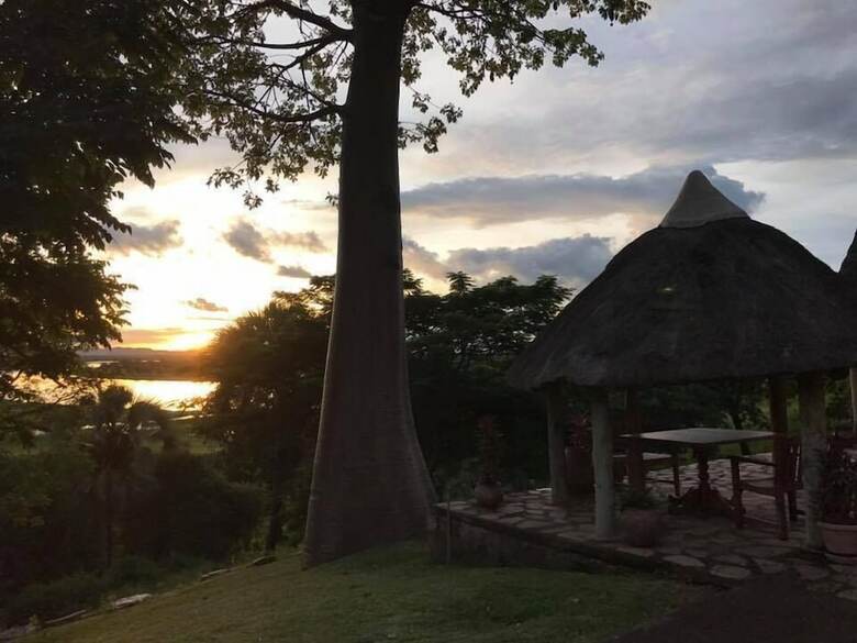 Posada Riverview Lodge & Wellness Centre