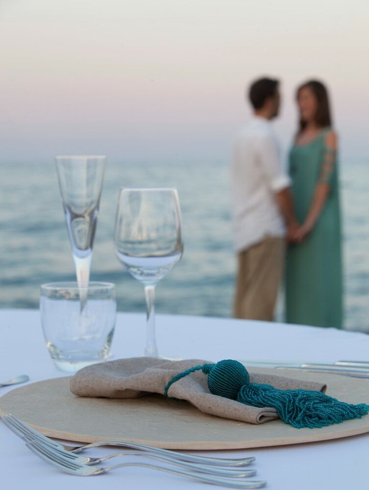 Thalatta Seaside Hotel