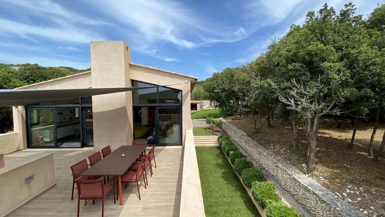 Villa Version Maquis