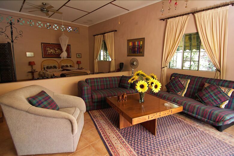 Corona Guest Farm