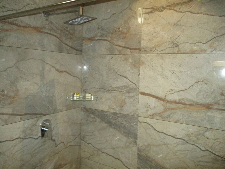Sentara Hotel And Resort