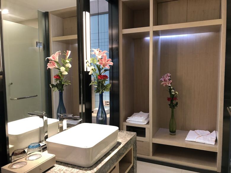 Zhenshang Hotel