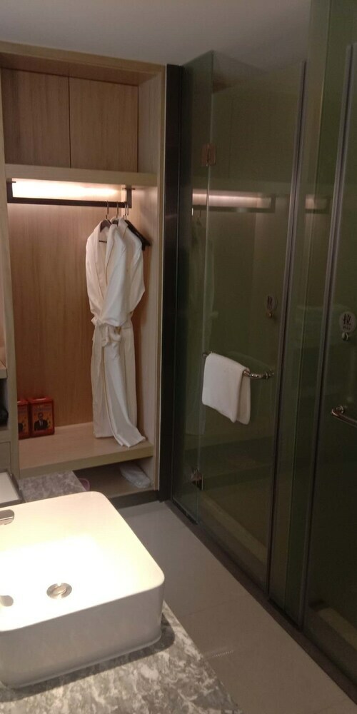 Zhenshang Hotel