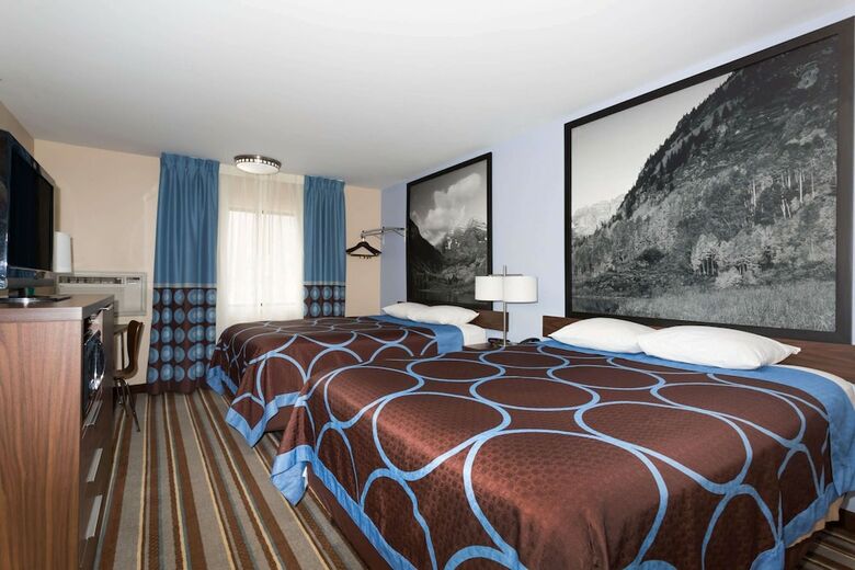 Motel Super 8 By Wyndham Longmont/twin Peaks