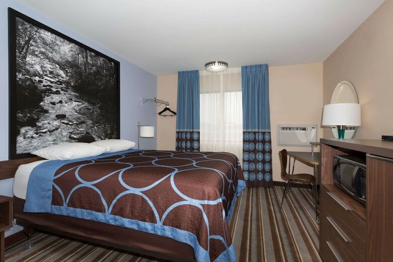 Motel Super 8 By Wyndham Longmont/twin Peaks