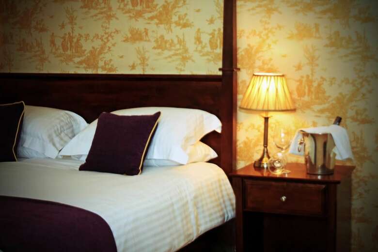 Hotel Raemoir House