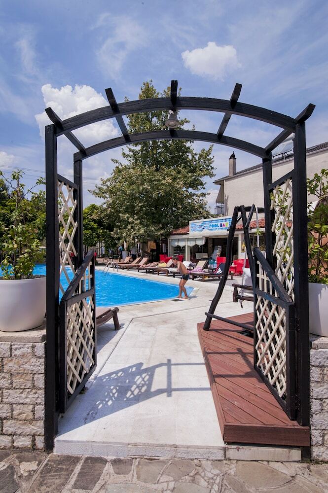 Krikonis Suites Hotel