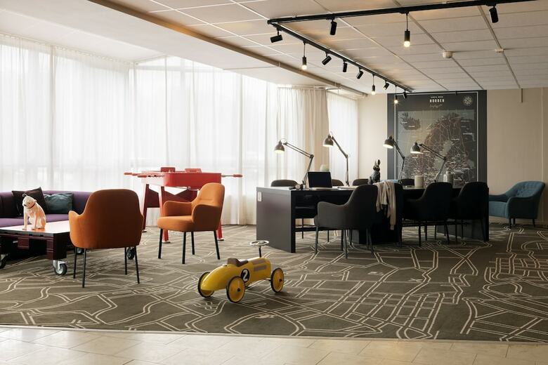 Hotel Scandic �rebro V�st
