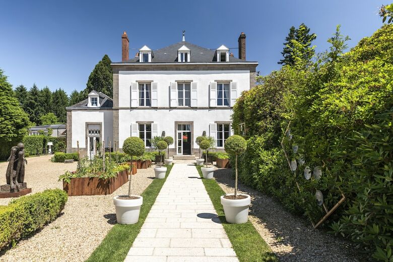 Hotel La Chapelle Saint - Martin Relais & Chateaux