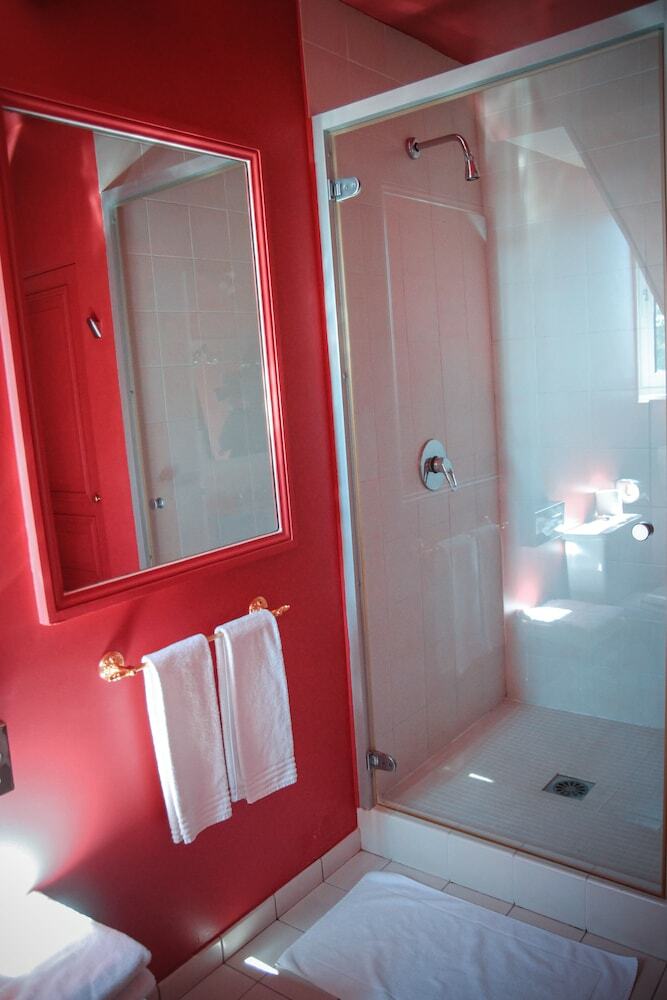 Hotel La Chapelle Saint - Martin Relais & Chateaux