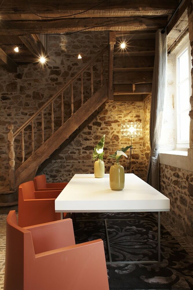 Hotel La Chapelle Saint - Martin Relais & Chateaux