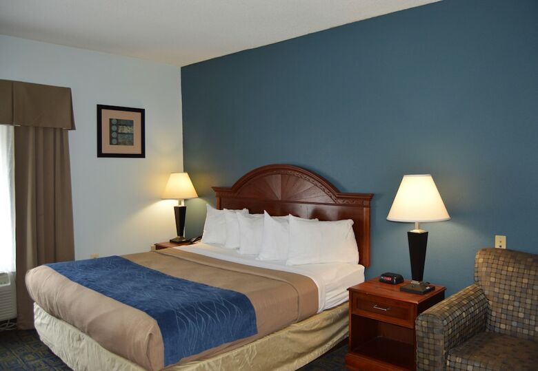 Hotel Quality Inn & Suites