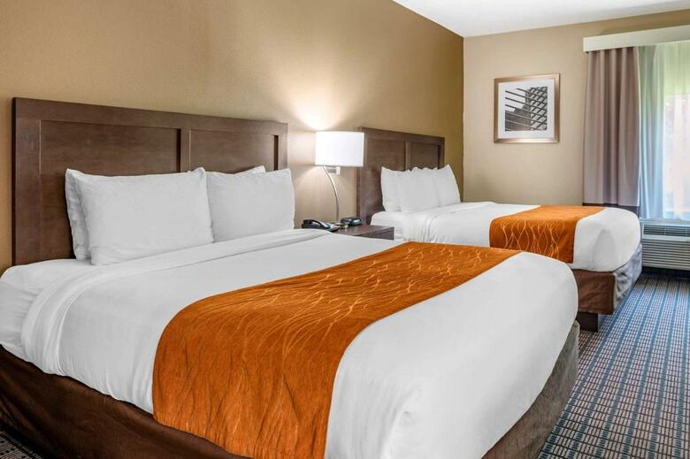Hotel Quality Inn & Suites