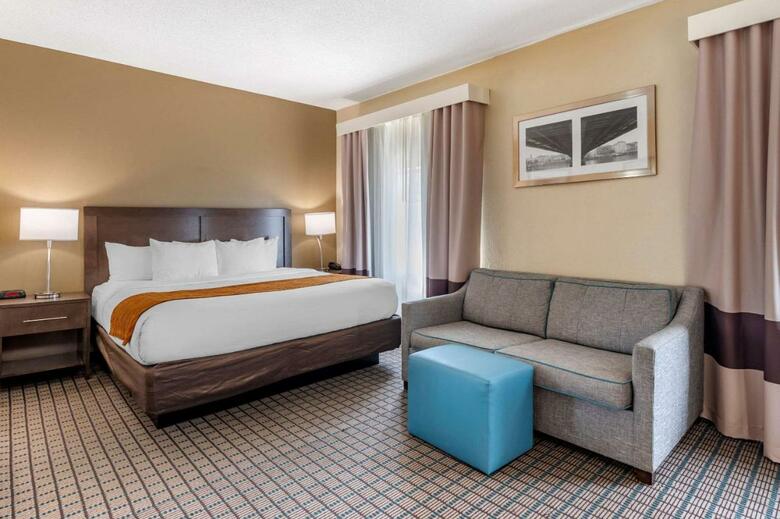 Hotel Quality Inn & Suites
