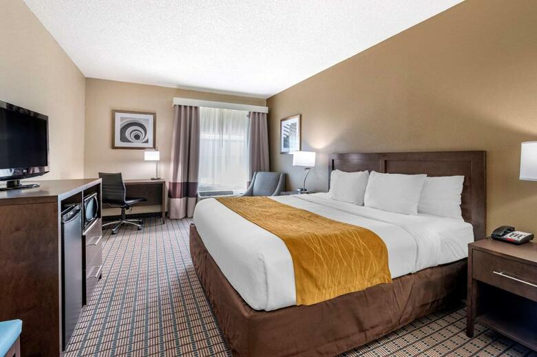 Hotel Quality Inn & Suites