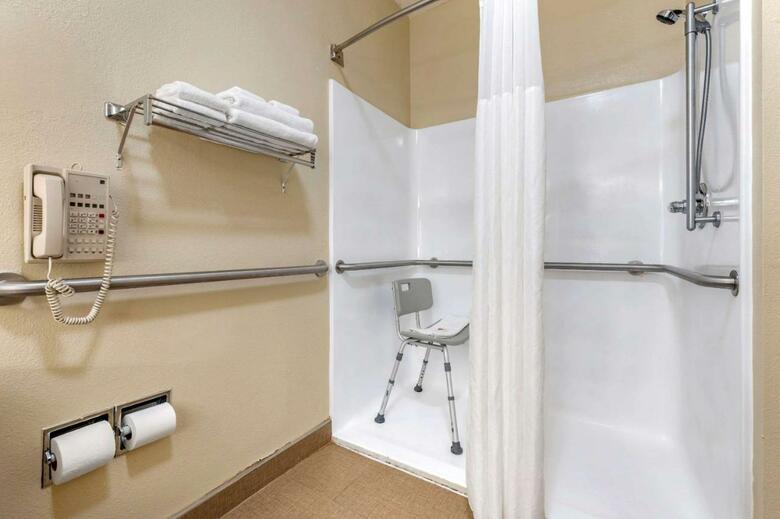 Hotel Quality Inn & Suites