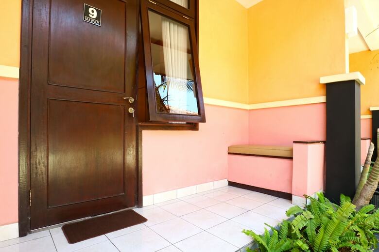 Apartamentos Sayang Residence 1