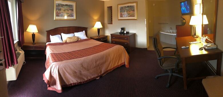 Hotel Travel Inn & Suites