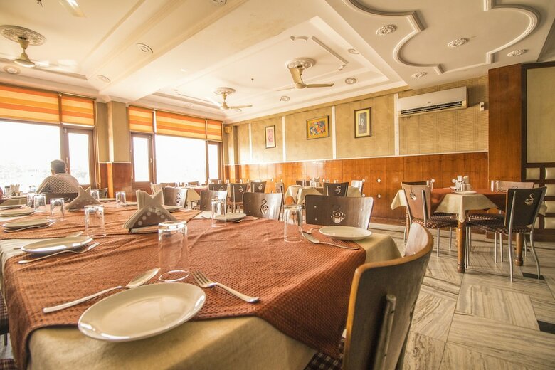 Hotel Jahanvi Dale