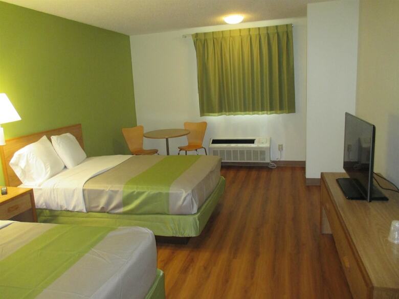 Motel 6 Drums, Pa