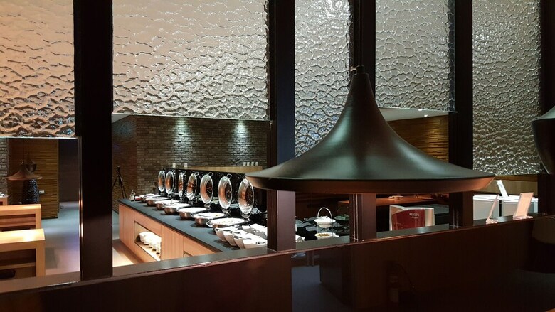 The Riverside Hotel International