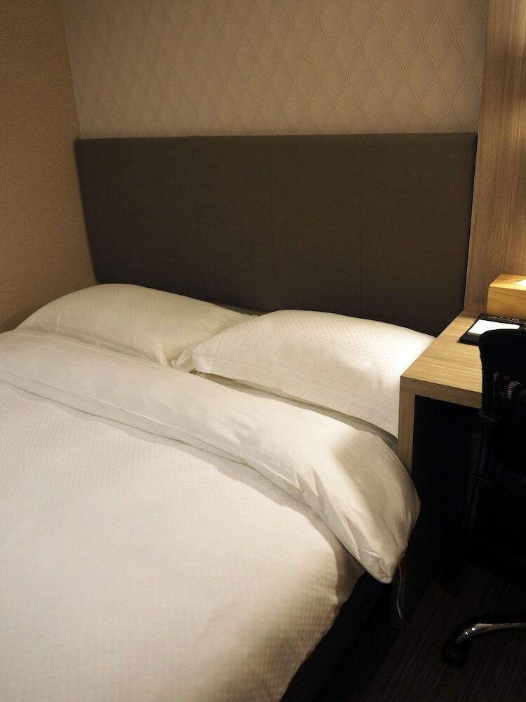 The Riverside Hotel International