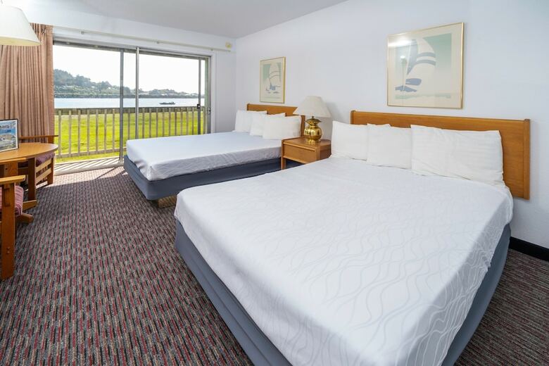 Hotel Jot's Resort