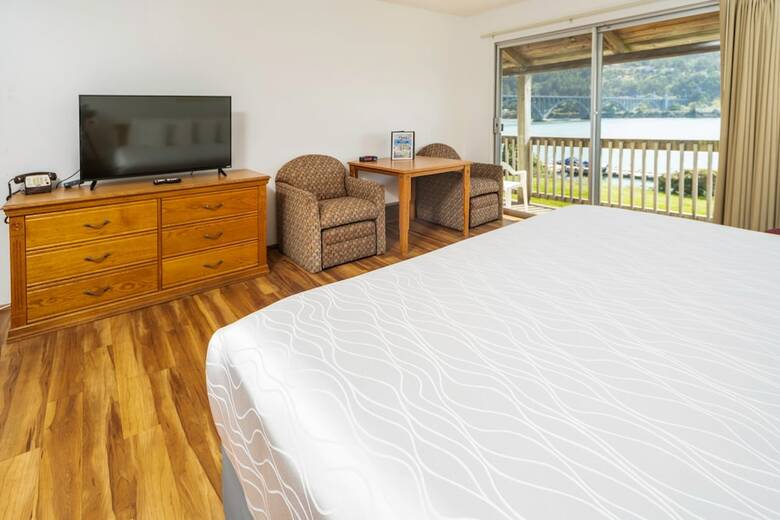 Hotel Jot's Resort