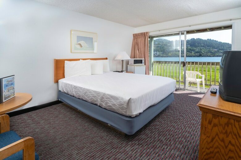 Hotel Jot's Resort