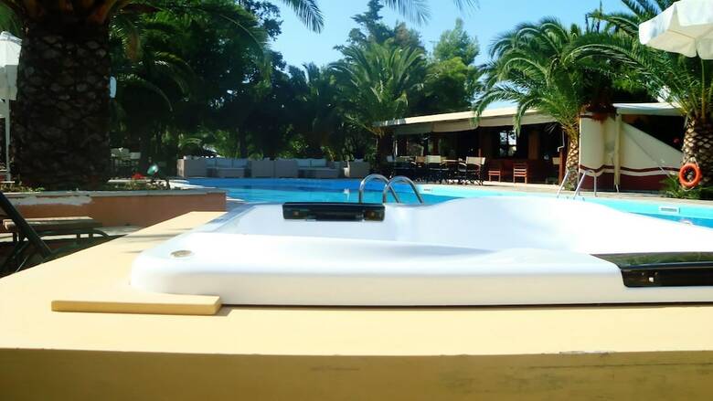 Kelyfos Hotel Bungalows And Suites