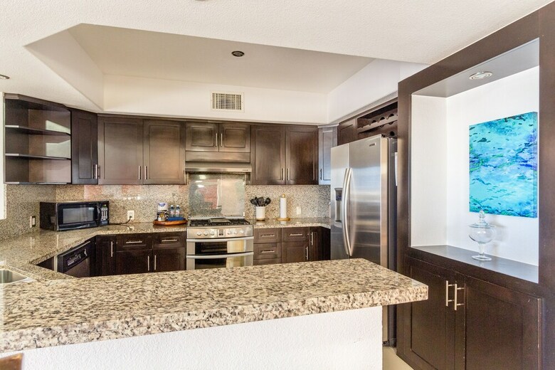 Aparthotel Laguna Shores Resort