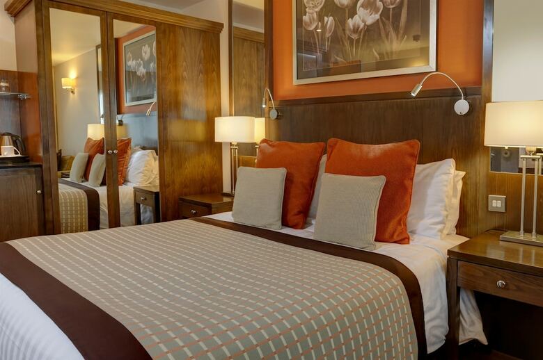 Best Western Plus Milford Hotel