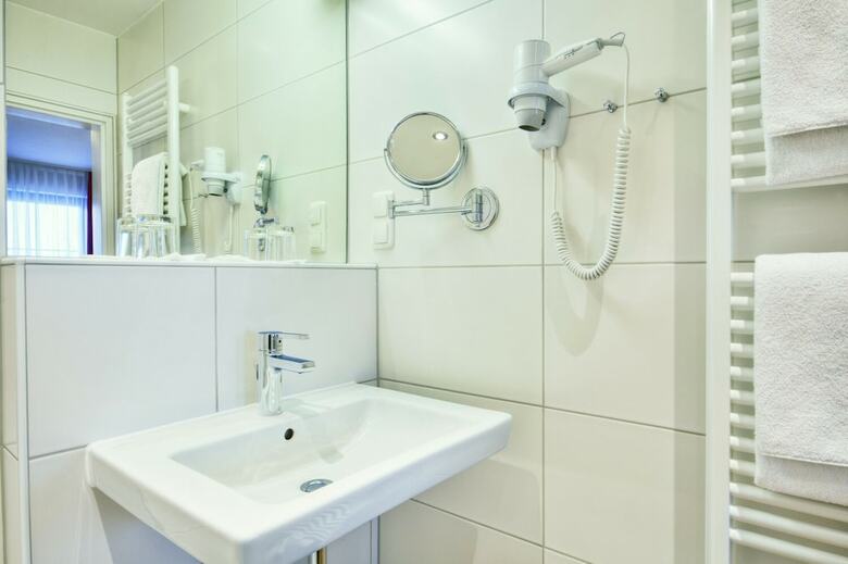 Thermenhotel Str�binger Hof Incl Therme Und Sauna