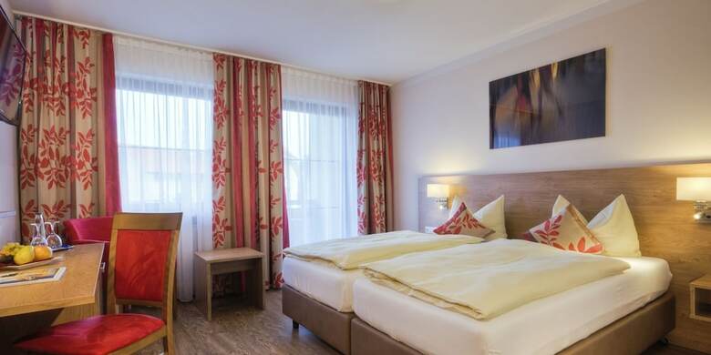 Thermenhotel Str�binger Hof Incl Therme Und Sauna