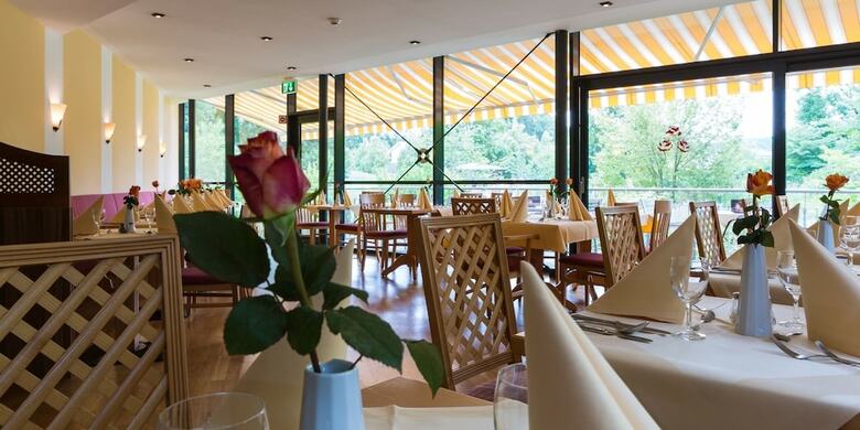 Thermenhotel Str�binger Hof Incl Therme Und Sauna