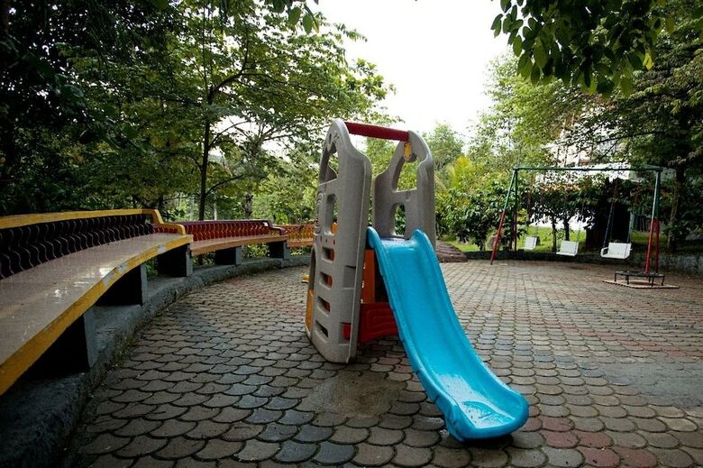 Hotel Crescent Residency