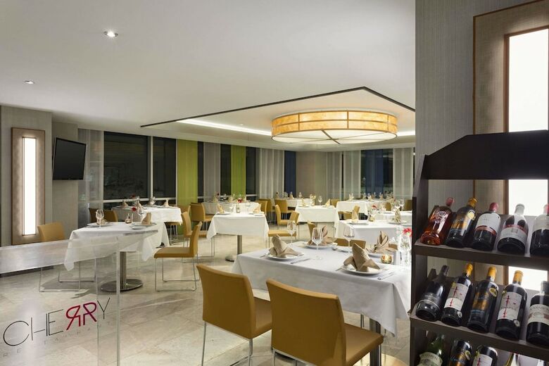 Ramada Hotel & Suites By Wyndham Kemalpasa Izmir