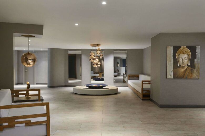 Ramada Hotel & Suites By Wyndham Kemalpasa Izmir