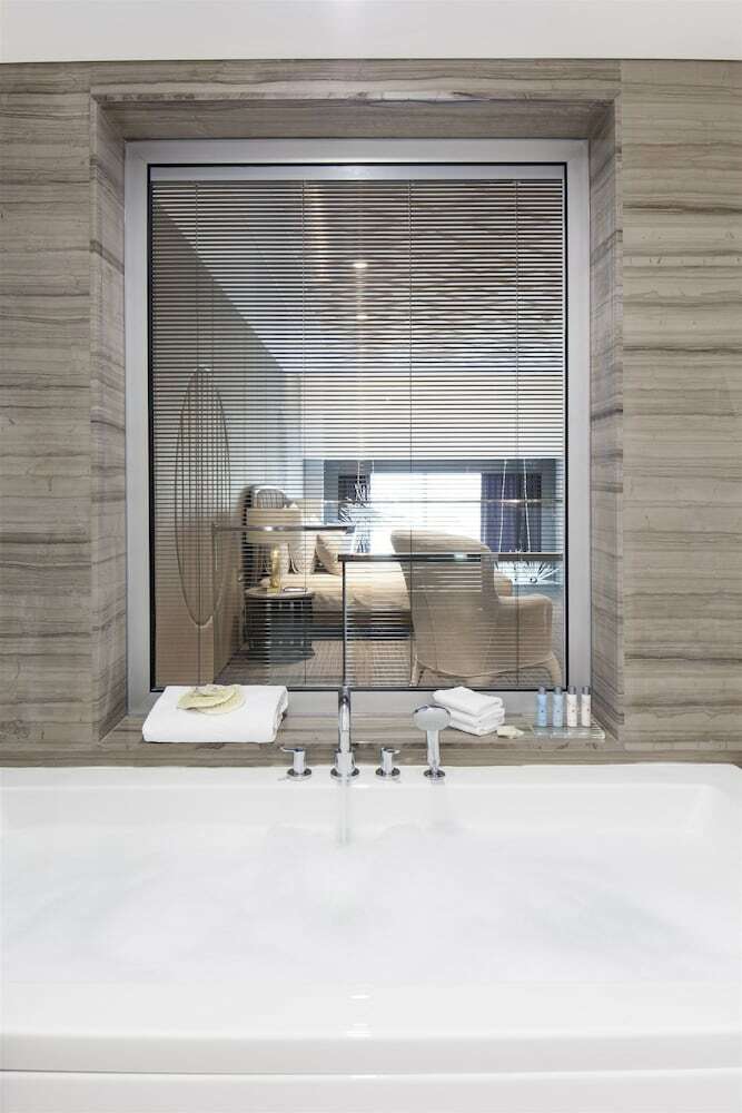 Ramada Hotel & Suites By Wyndham Kemalpasa Izmir