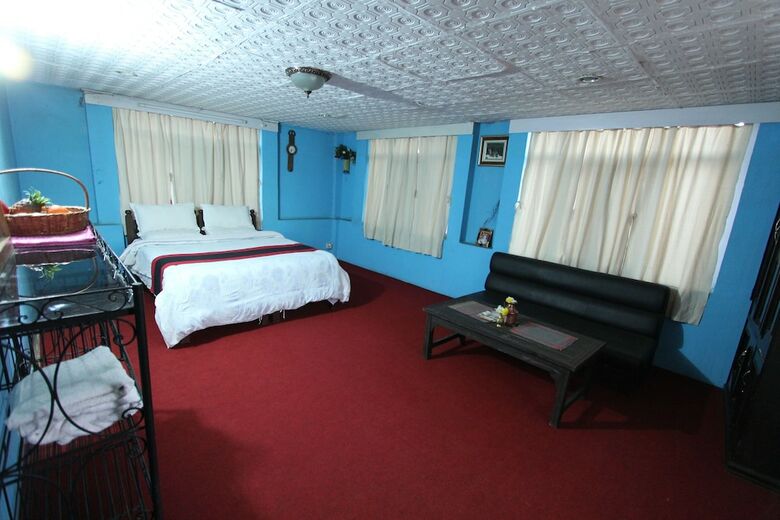 World Heritage Hotel & Aparments